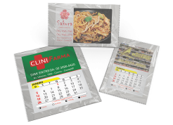 dois ímãs de geladeira embalagem individual